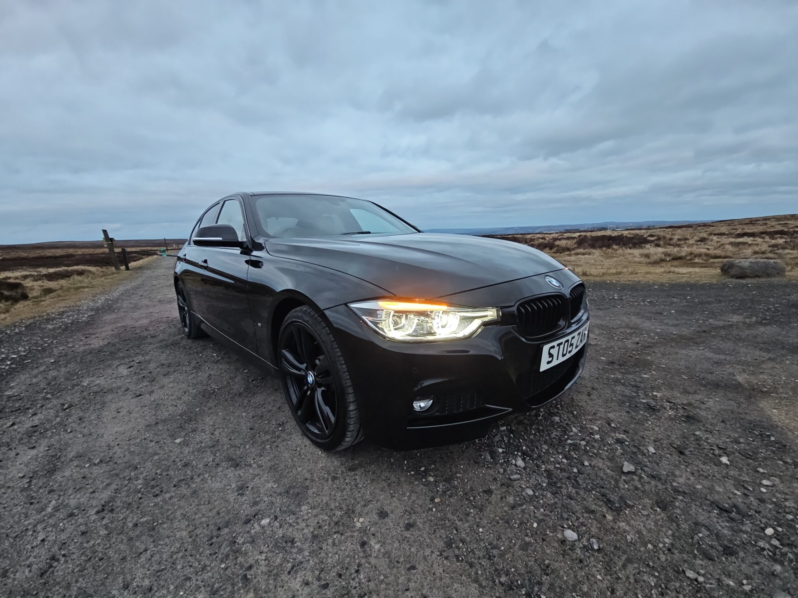 2017 BMW 330e M-Sport F30